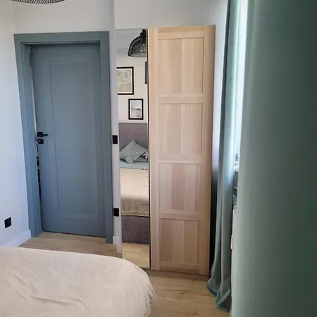 Apartament 8 Pietro 아파트